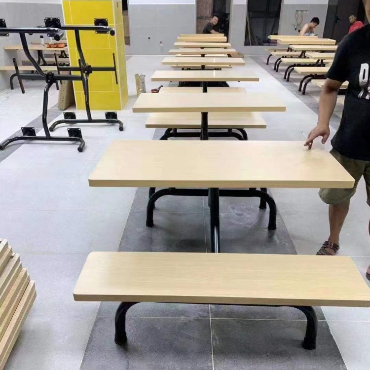 4人连体餐桌椅图片及价格 4人连体餐桌椅图片及价格